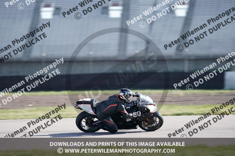 Rockingham no limits trackday;enduro digital images;event digital images;eventdigitalimages;no limits trackdays;peter wileman photography;racing digital images;rockingham raceway northamptonshire;rockingham trackday photographs;trackday digital images;trackday photos